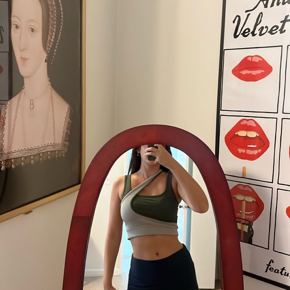 Cool tank asymmetrical straps - Picture 1 of 3